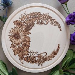 Wooden board - table decoration with pyrography design