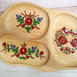Wooden board - table decoration with pyrography design