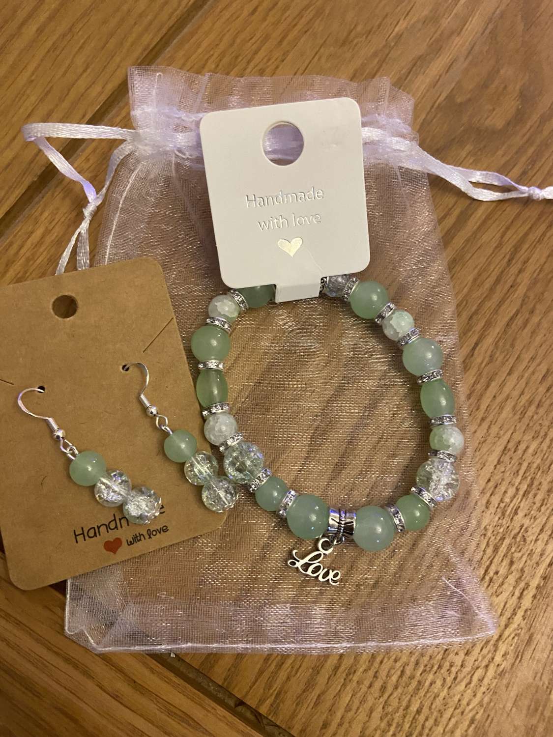 Green glass bracelet &earrings set Green glass bracelet &earrings set