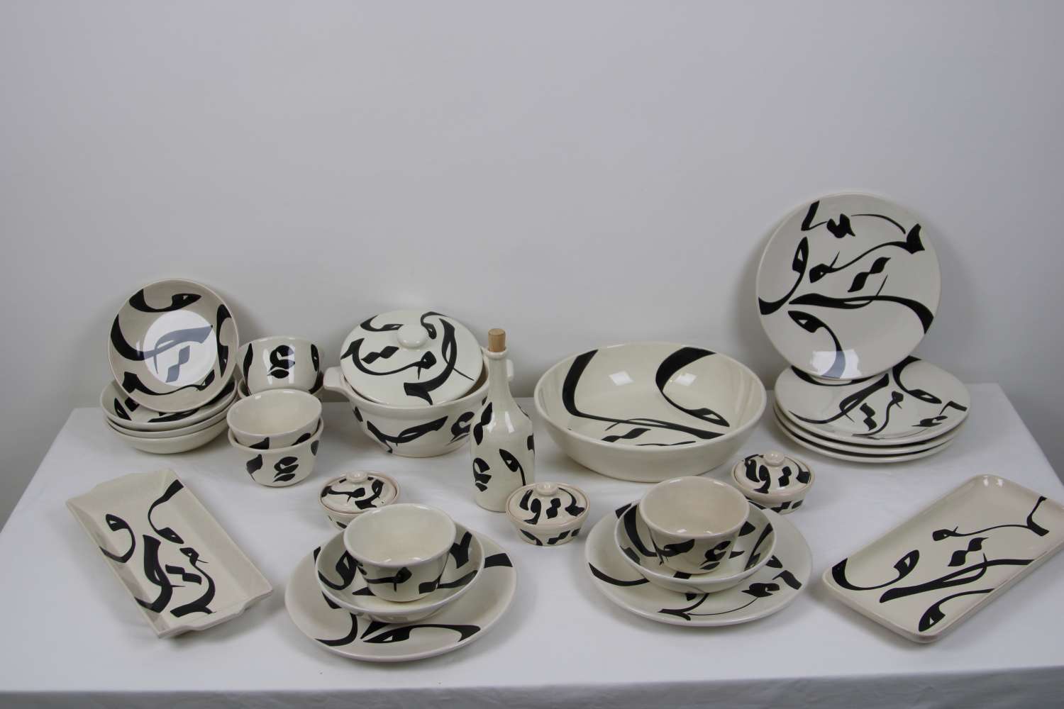 Handcrafted Stoneware Dinner Set – 35 Pieces – Amazigh Collection Handcrafted Stoneware Dinner Set – 35 Pieces – Amazigh Collection