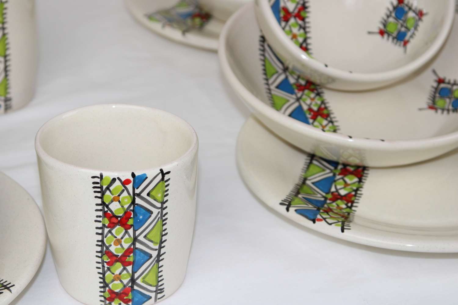 35-Piece Handmade Ceramic Dinner Set – Amazigh-Inspired Margoum Pattern 35-Piece Handmade Ceramic Dinner Set – Amazigh-Inspired Margoum Pattern