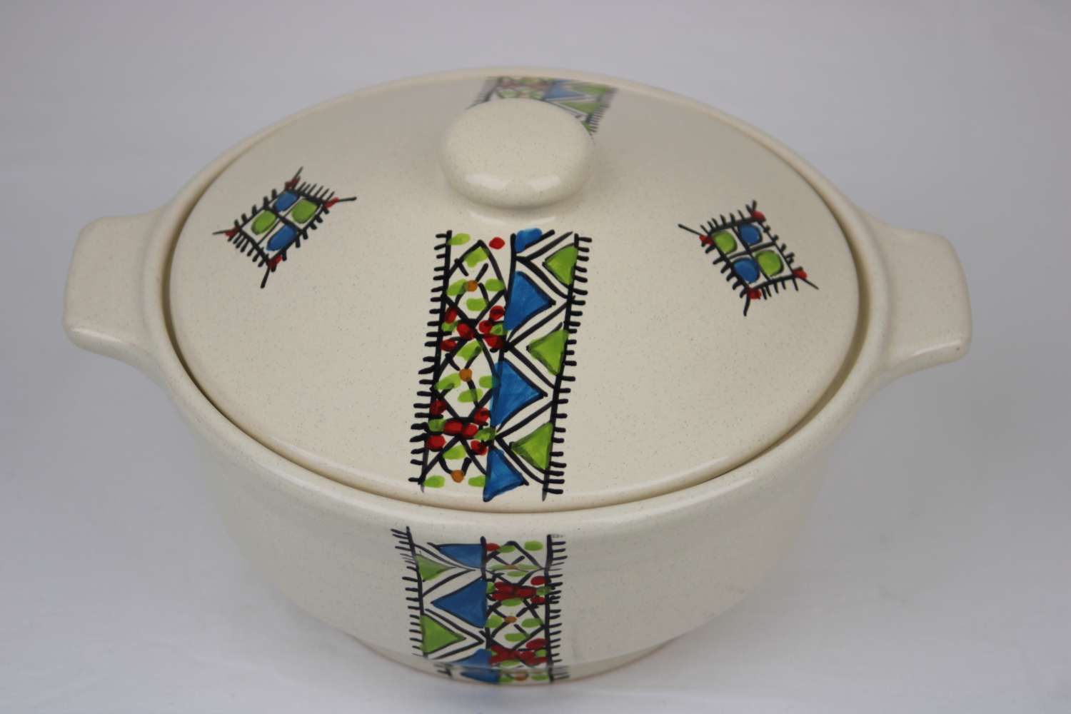 Handmade Stoneware Soup Tureen – Margoum Design – 1 Piece Handmade Stoneware Soup Tureen – Margoum Design – 1 Piece