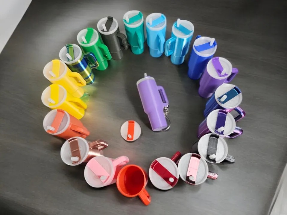 Stanley Cup Keychain - Lip Balm Holder – Functional, Stylish, and Perfect for On-the-Go! Stanley Cup Keychain - Lip Balm Holder – Functional, Stylish, and Perfect for On-the-Go!