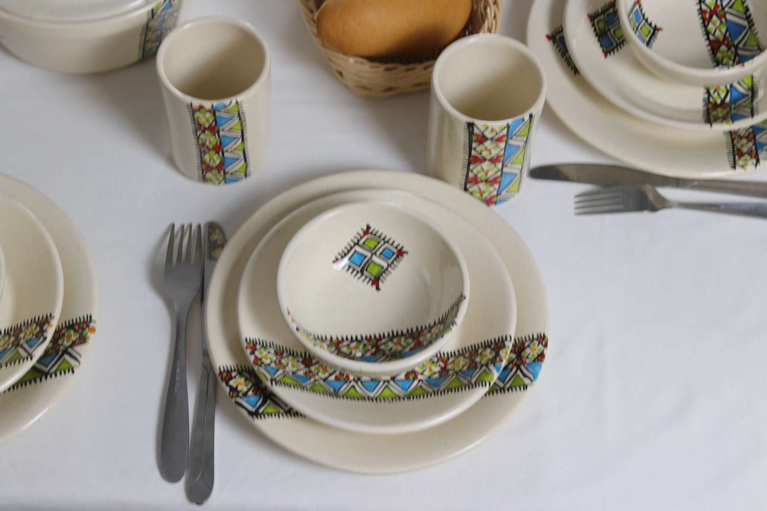35-Piece Handmade Ceramic Dinner Set – Amazigh-Inspired Margoum Pattern 35-Piece Handmade Ceramic Dinner Set – Amazigh-Inspired Margoum Pattern