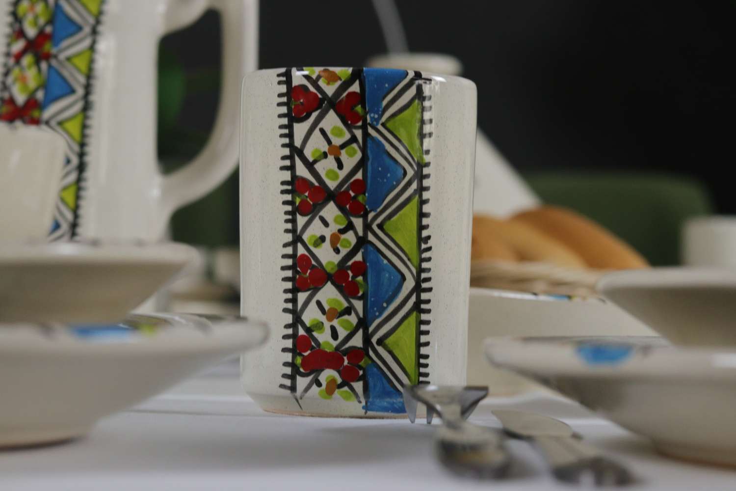 35-Piece Handmade Ceramic Dinner Set – Amazigh-Inspired Margoum Pattern 35-Piece Handmade Ceramic Dinner Set – Amazigh-Inspired Margoum Pattern