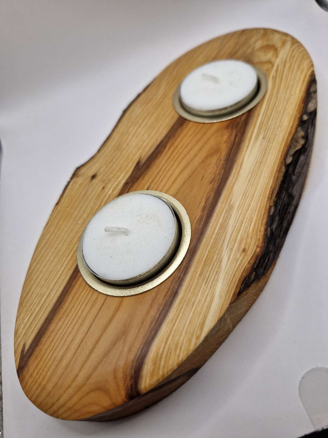 Yew t-light holder Yew t-light holder