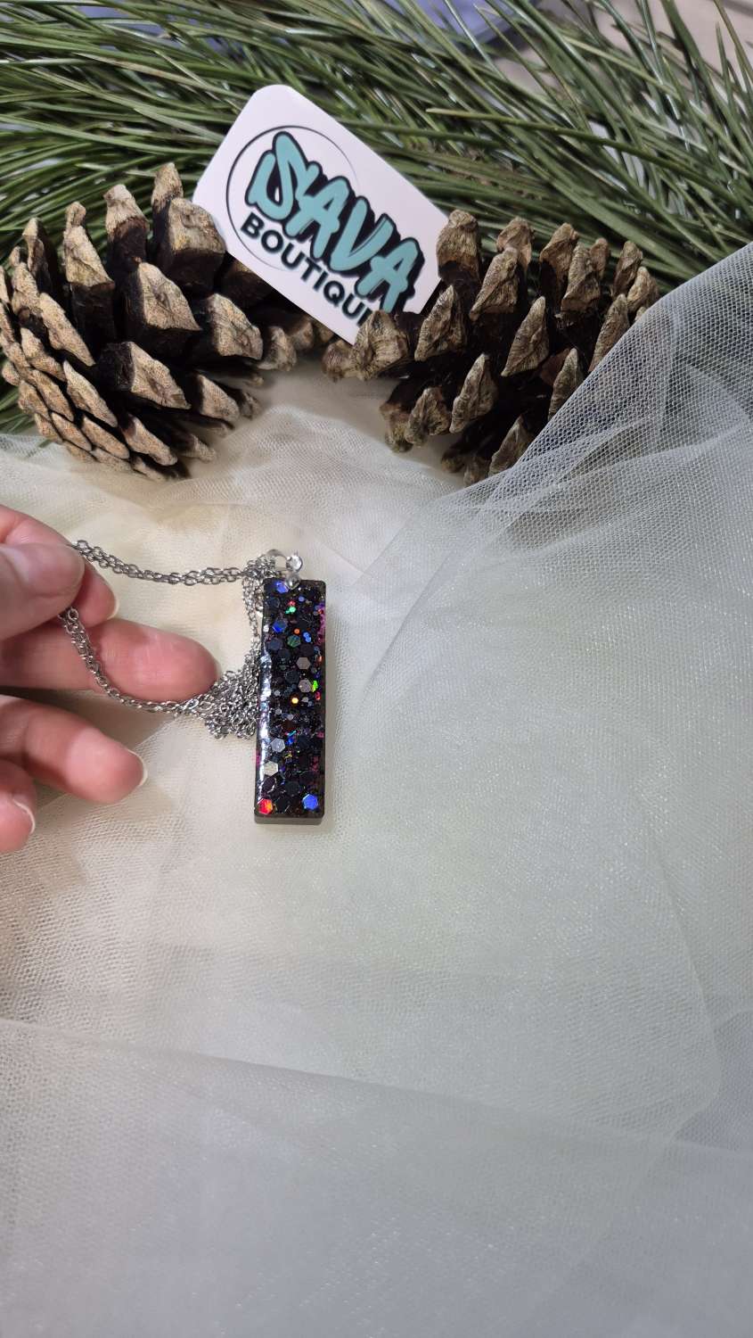 Handmade Resin Necklace Short Pendant On Quality Metal Snake Chain Handmade Resin Necklace Short Pendant On Quality Metal Snake Chain
