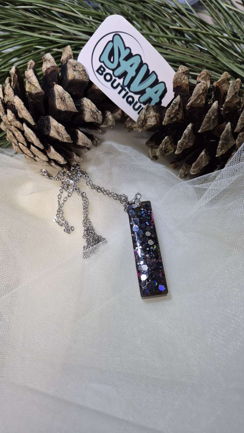 Handmade Resin Necklace Short Pendant On Quality Metal Snake Chain Handmade Resin Necklace Short Pendant On Quality Metal Snake Chain