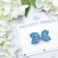Blue daisy/bee bow