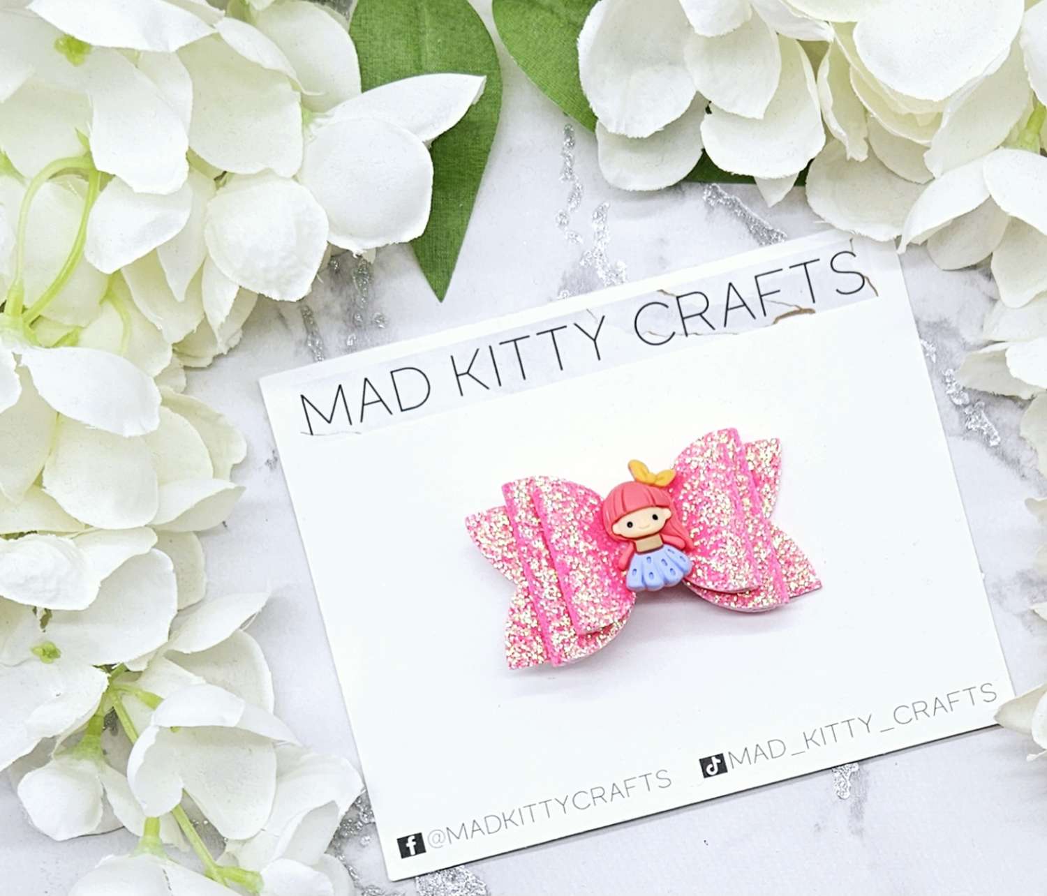 Deep pink sparkly gem bow Deep pink sparkly gem bow