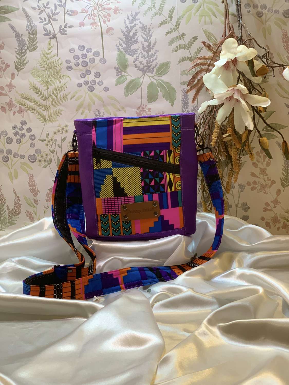 Teloujay 2.0 crossbody bag. Teloujay 2.0 crossbody bag.