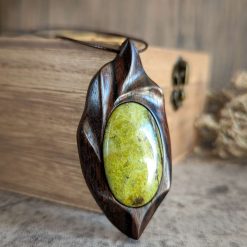 Green opal and ebony necklace 4 Green opal and ebony necklace 4