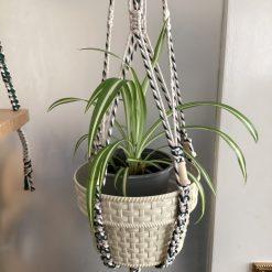 Macramé hanging pot