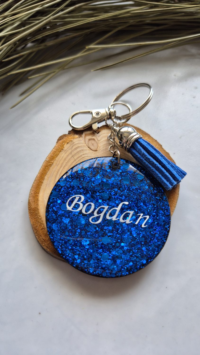 Handmade Resin Keyring – Round Desing 50mm diameter Handmade Resin Keyring – Round Desing 50mm diameter