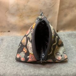 Triangle pouch 2