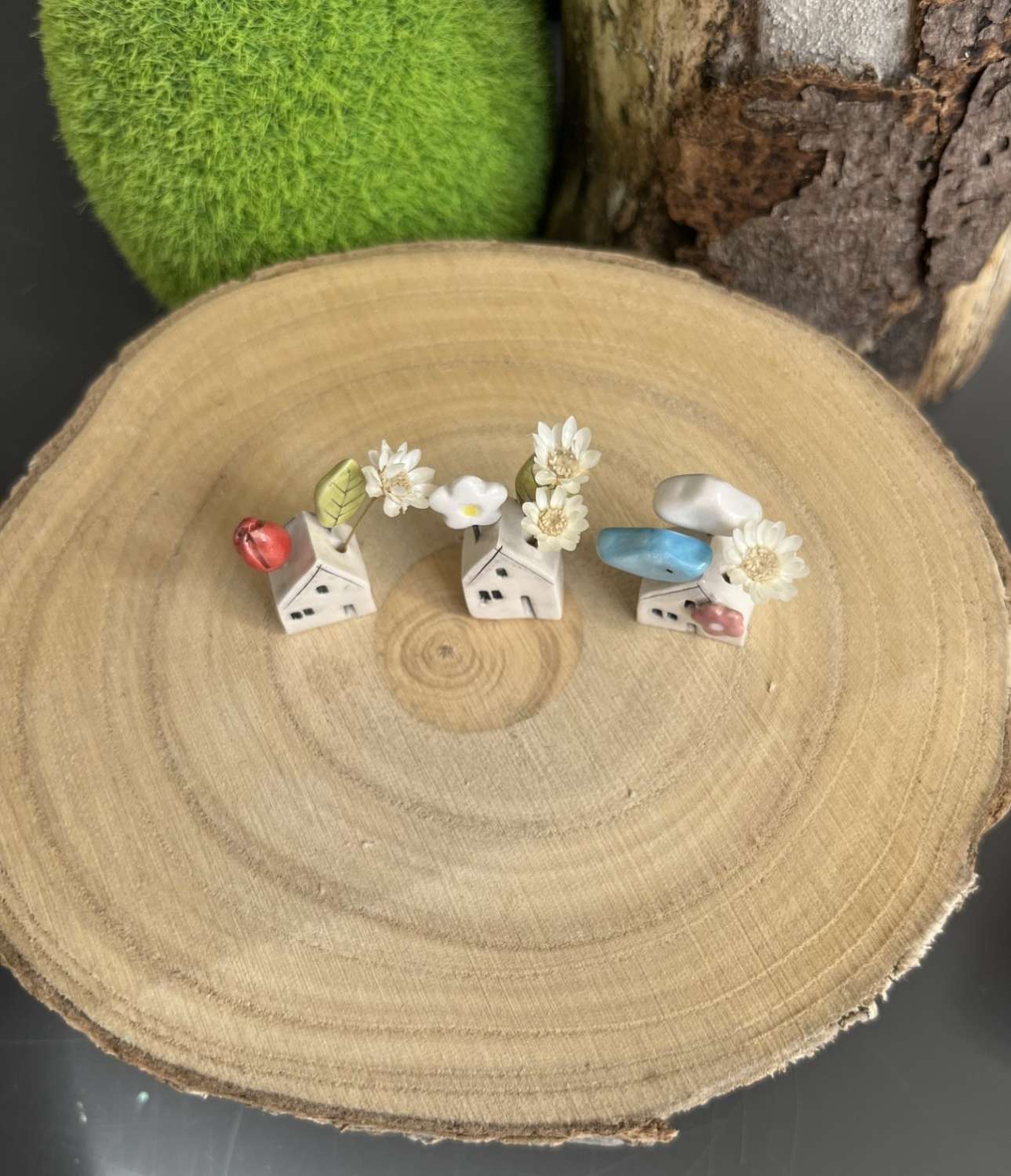 Spring mini house flower holder Spring mini house flower holder