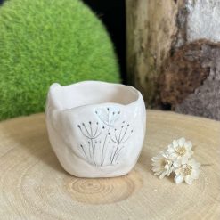 Small ceramic pinch pots 3