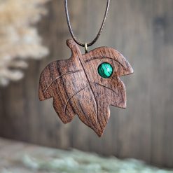 Leaf with malachite