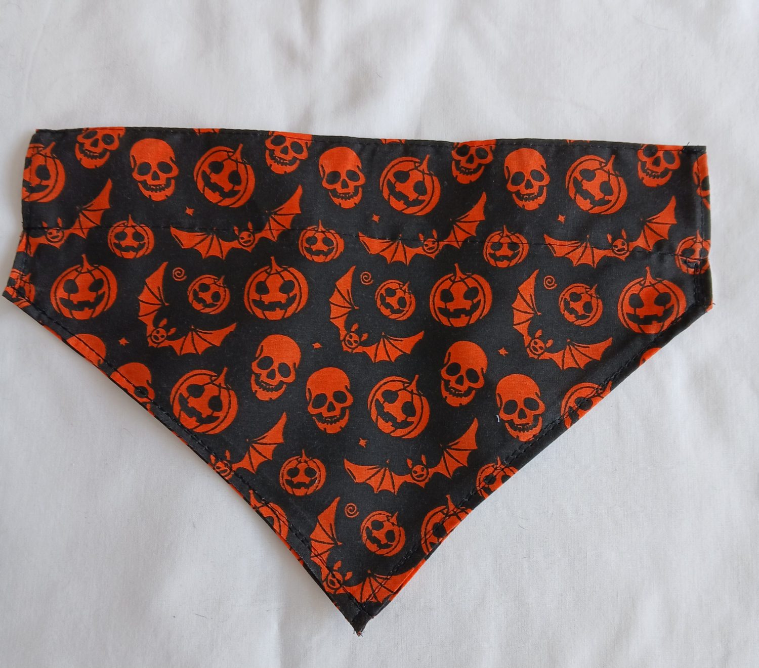 Dog Bandana, Halloween skull print Dog Bandana, Halloween skull print
