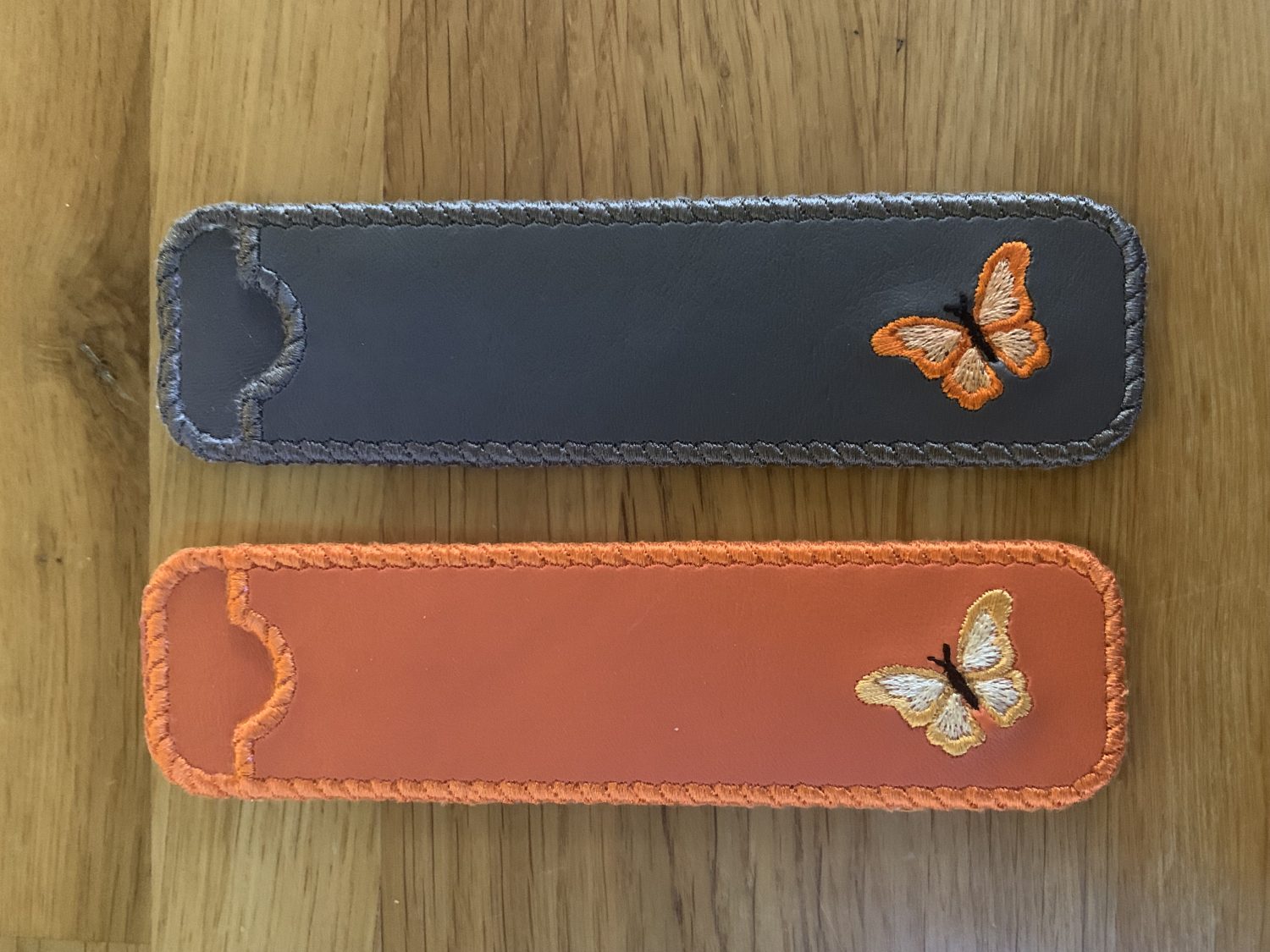 Pen / Nail file holder Pen / Nail file holder