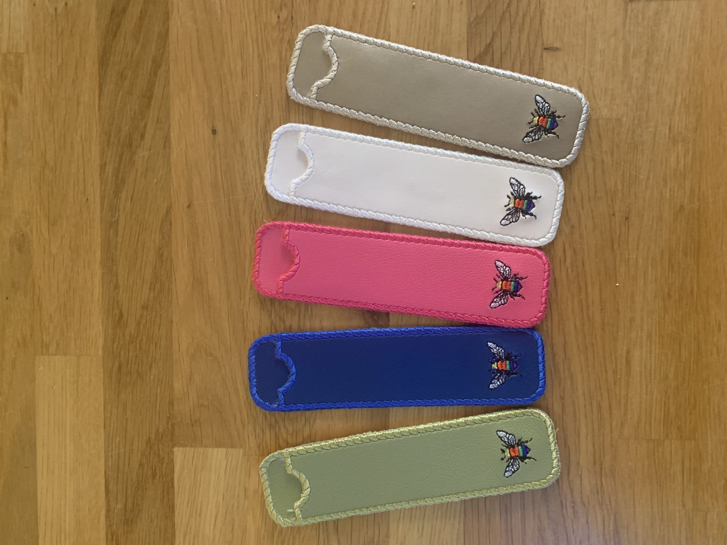 Pen / Nail file holder Pen / Nail file holder