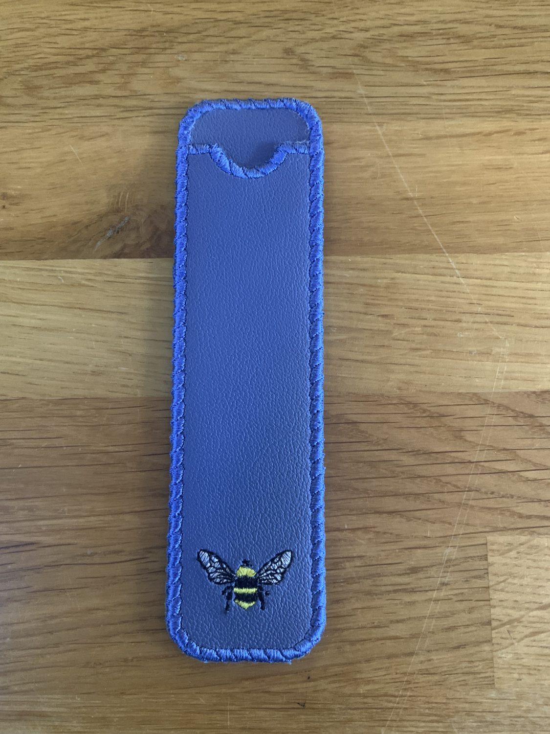 Pen / Nail file holder Pen / Nail file holder