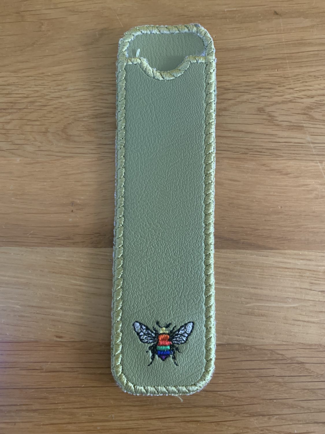 Pen / Nail file holder Pen / Nail file holder
