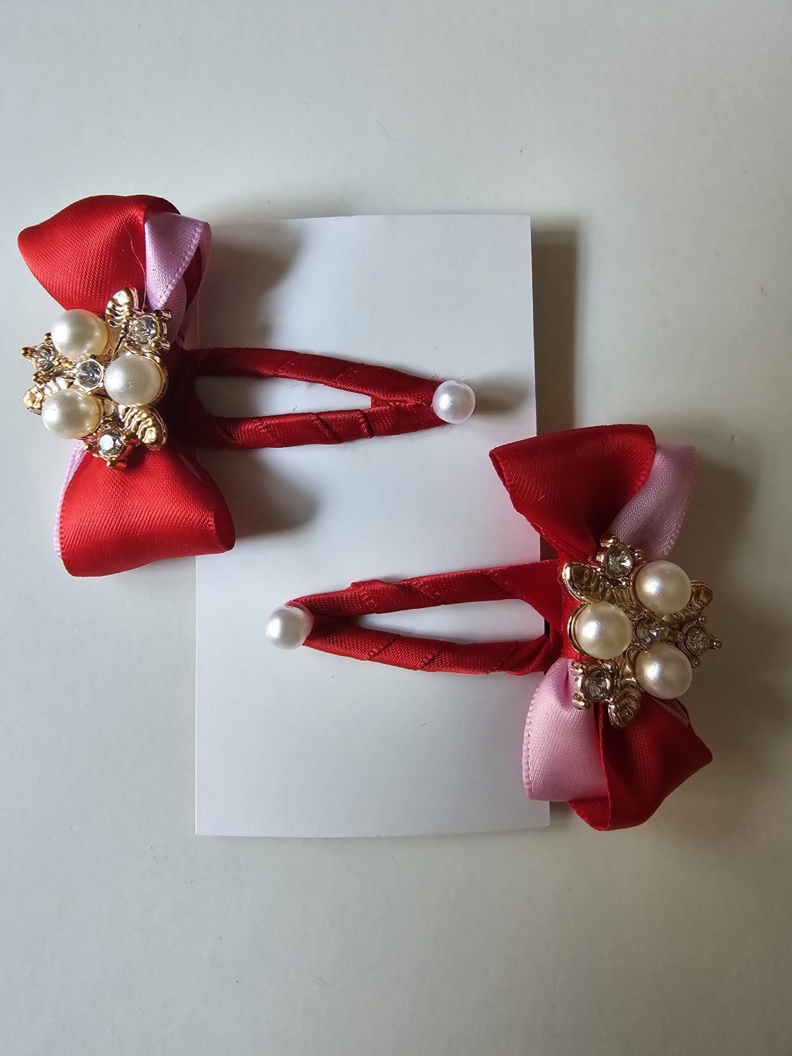 Set of bows and hair clips! Set of bows and hair clips!
