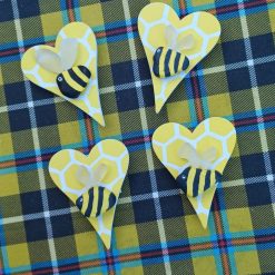 1 x Bumble Bee Cornish Sea Glass Heart Fridge Magnet Handmade Cornwall Handpainted Nature Gift