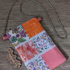 Cross body zipped handbag