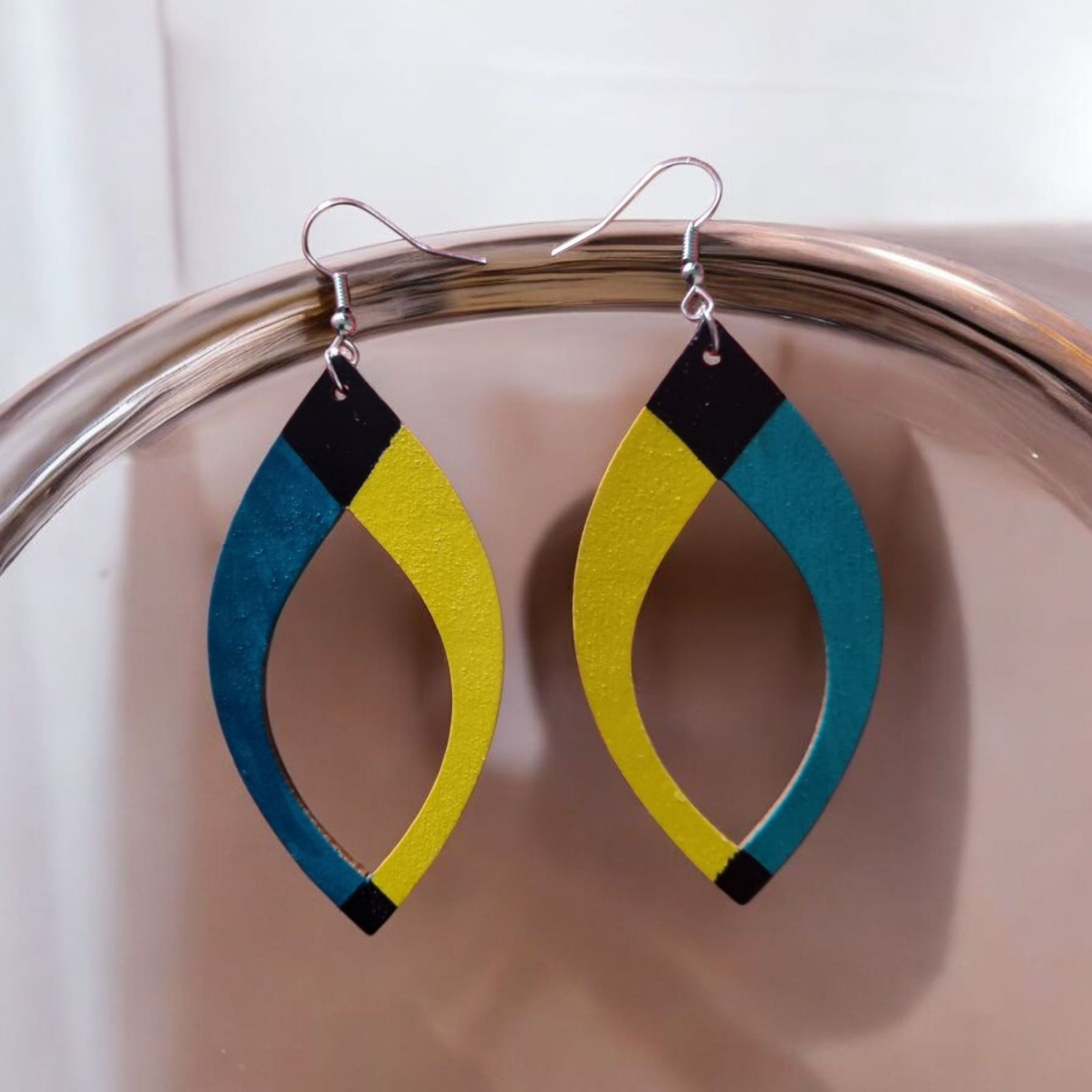Jamaican-Style Leaf Earrings Jamaican-Style Leaf Earrings