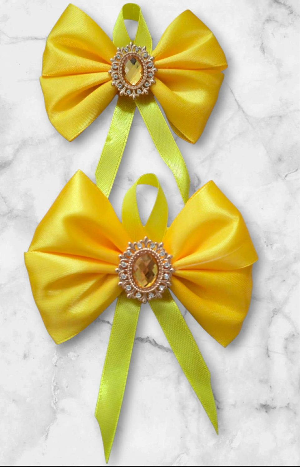 Gift box with hair clip and hairbows" Sunshine in every strand" ( 5 in 1) Gift box with hair clip and hairbows" Sunshine in every strand" ( 5 in 1)