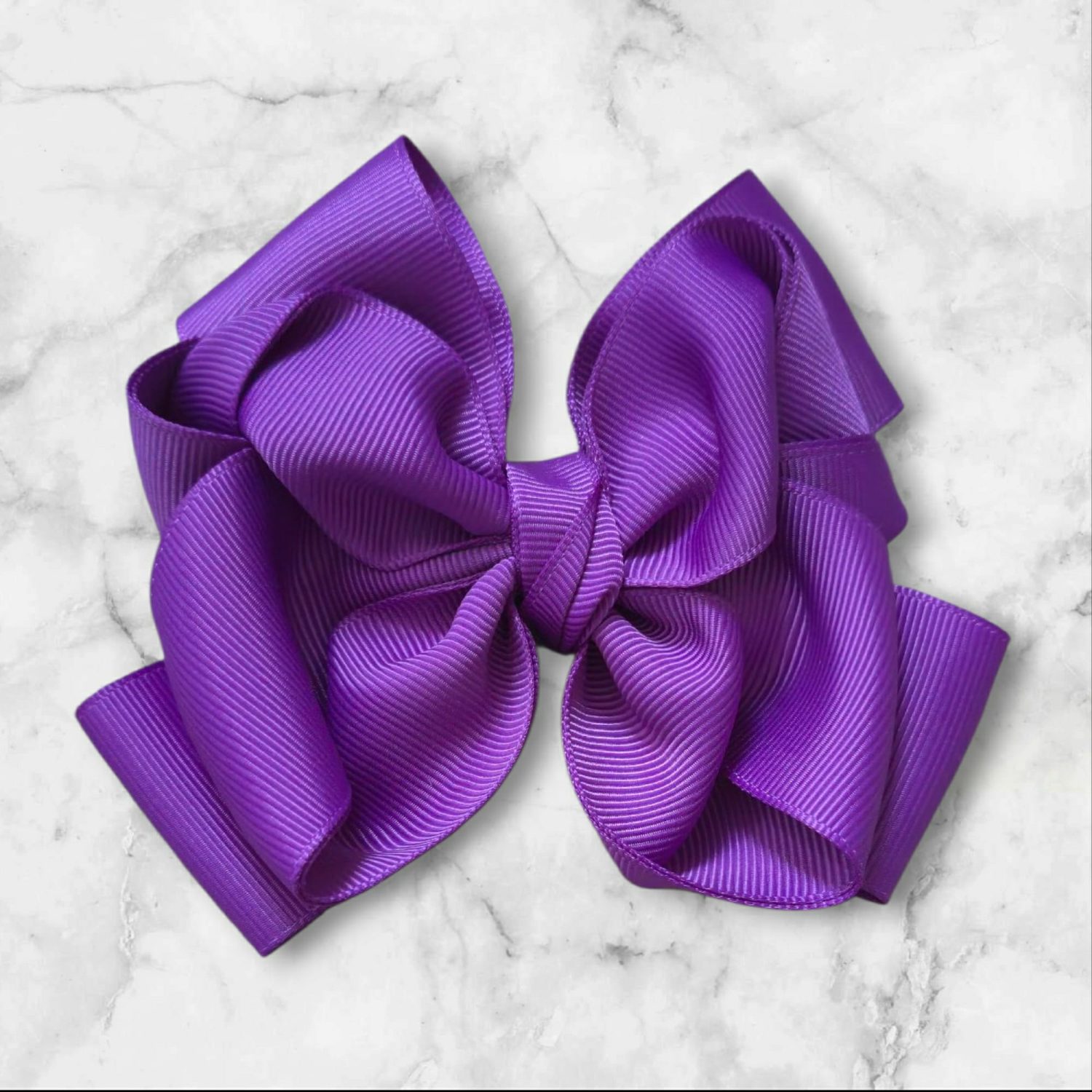 Gift box with hair clip and hairbows pretty in purple (5 in 1) Gift box with hair clip and hairbows pretty in purple (5 in 1)