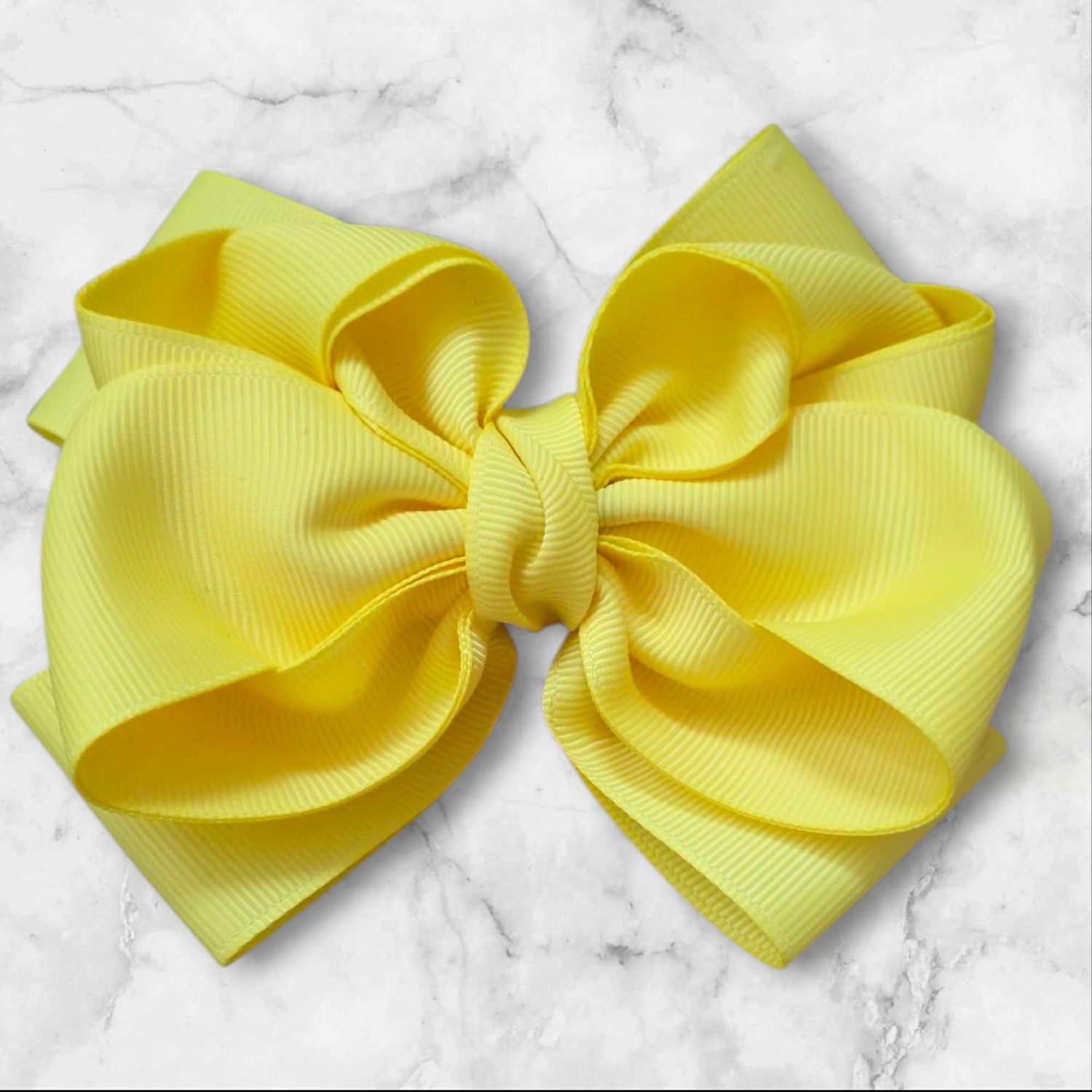 Gift box with hair clip and hairbows" Sunshine in every strand" ( 5 in 1) Gift box with hair clip and hairbows" Sunshine in every strand" ( 5 in 1)