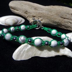 Howlite Square Knot Macramé Bracelet