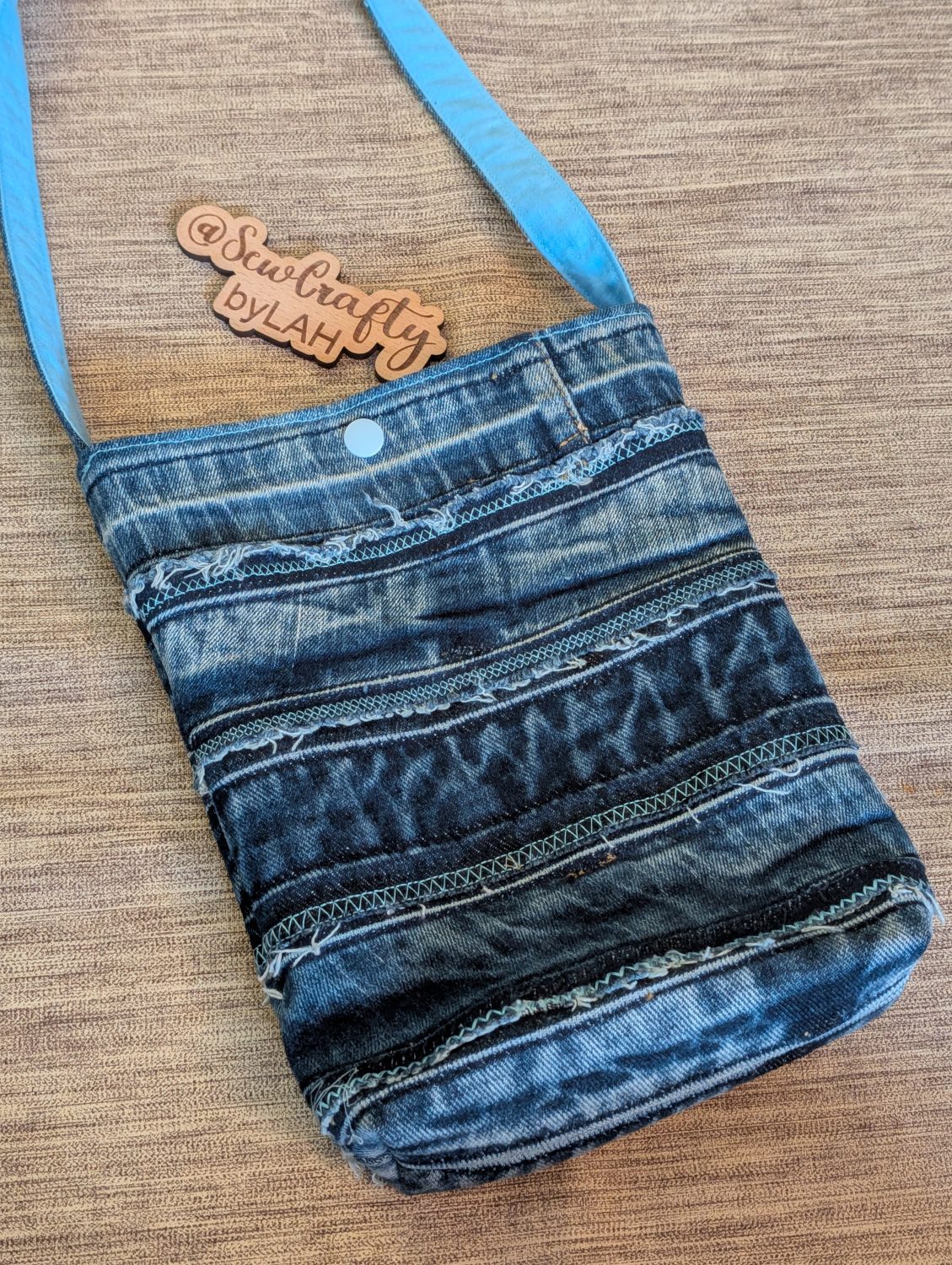 Denim upcycled jean cross body bag Denim upcycled jean cross body bag