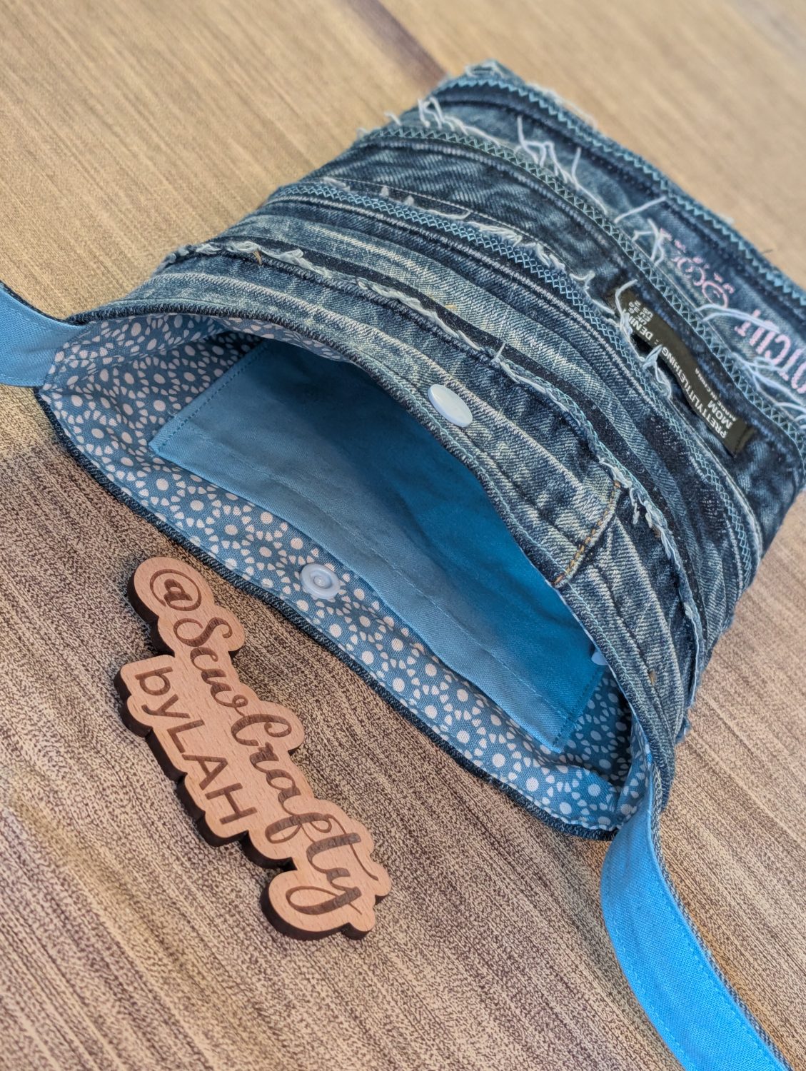 Denim upcycled jean cross body bag Denim upcycled jean cross body bag
