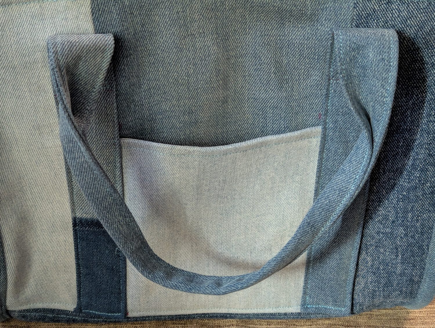 Denim multi-pocket hand bag Denim multi-pocket hand bag