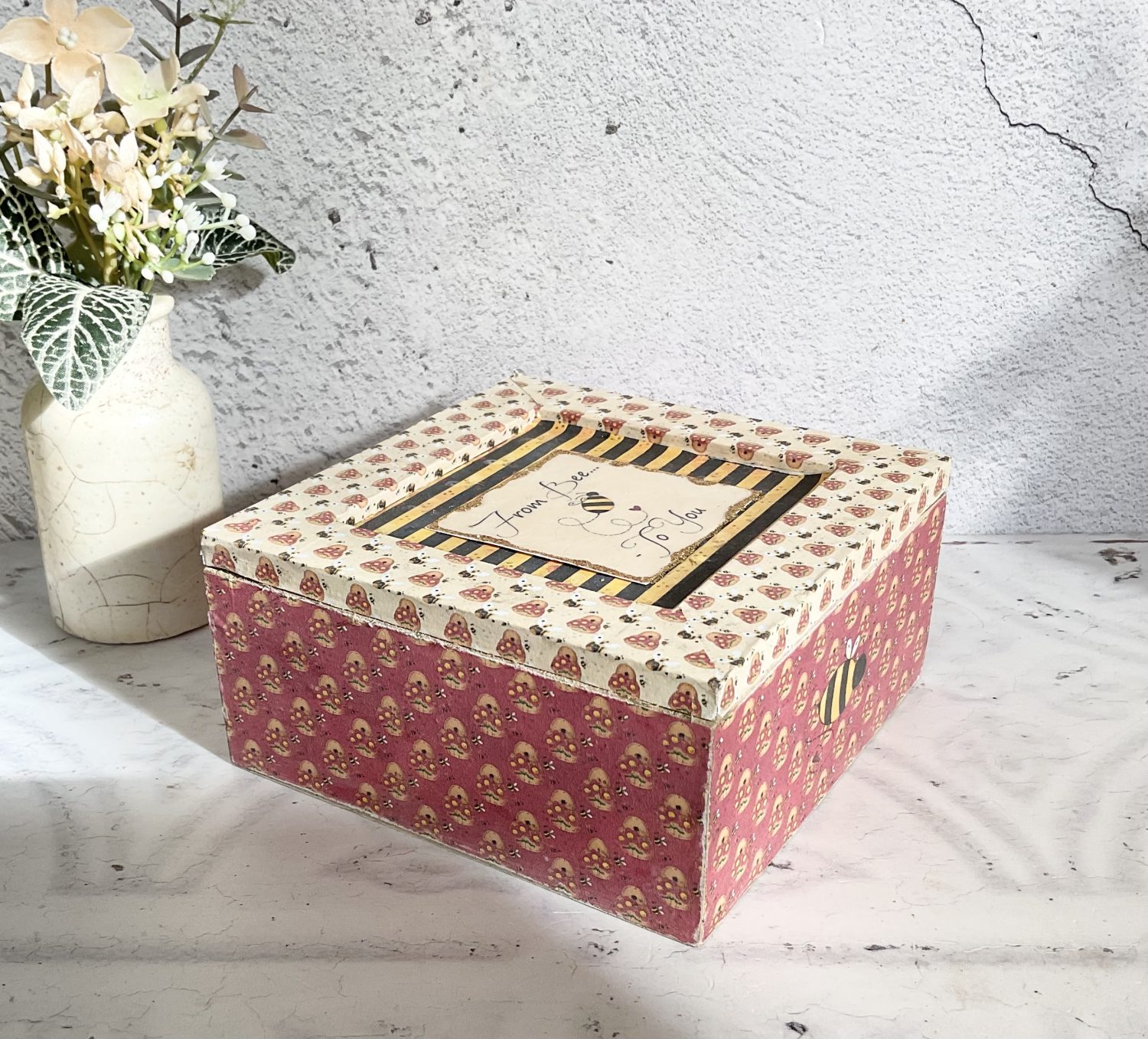 Bee Decoupaged Gift Box with Handmade Contents Bee Decoupaged Gift Box with Handmade Contents