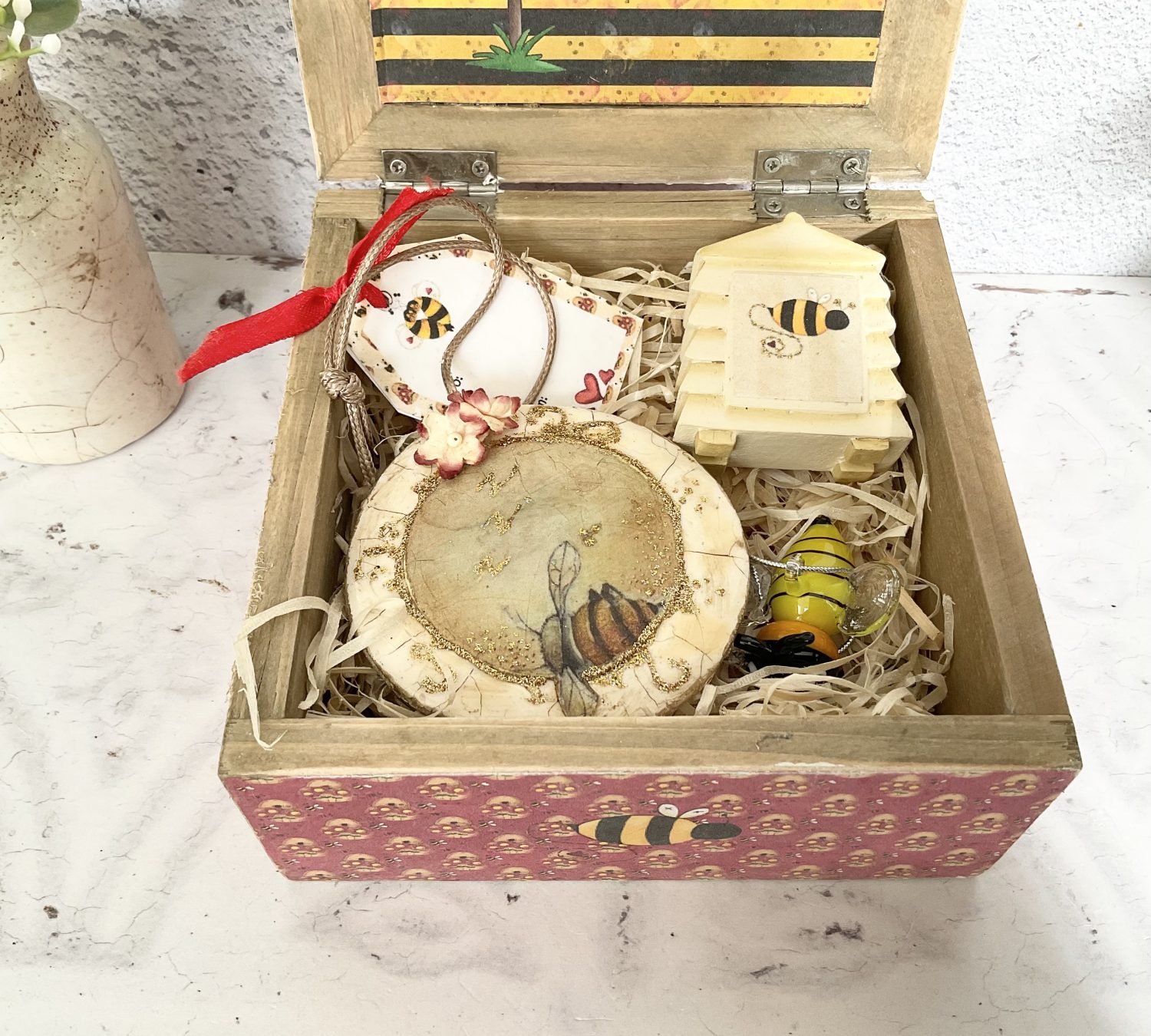 Bee Decoupaged Gift Box with Handmade Contents Bee Decoupaged Gift Box with Handmade Contents