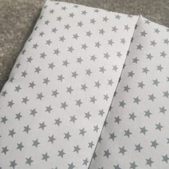 Cot/cotbed end cushion bumper