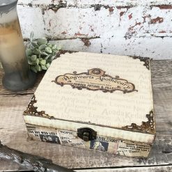 Collectable Harry Potter Memorabilia, Apothecary Box with Potion Bottles 1 Collectable Harry Potter Memorabilia, Apothecary Box with Potion Bottles 1