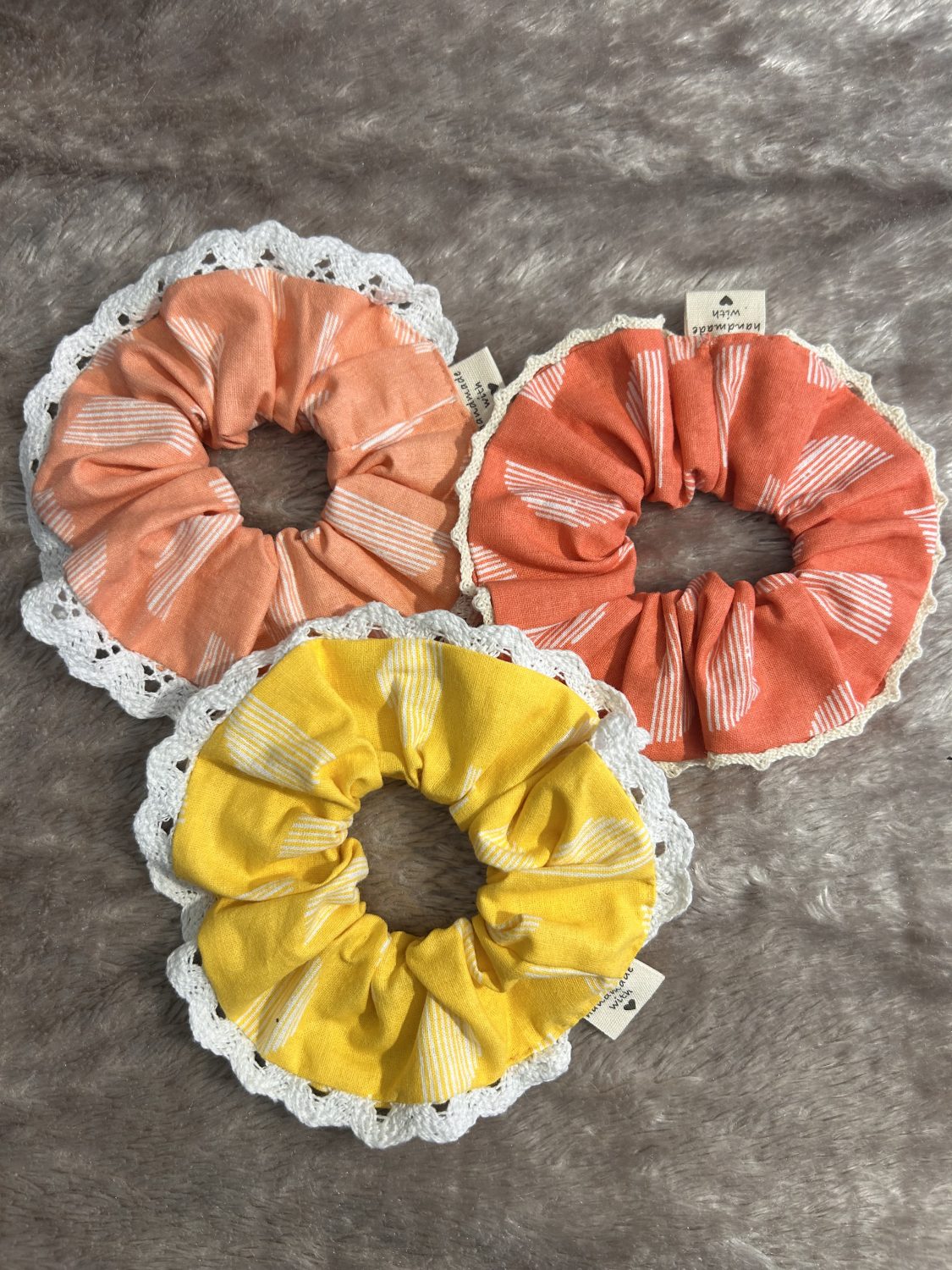 Busy Bee Scrunchies (set of 3) Busy Bee Scrunchies (set of 3)