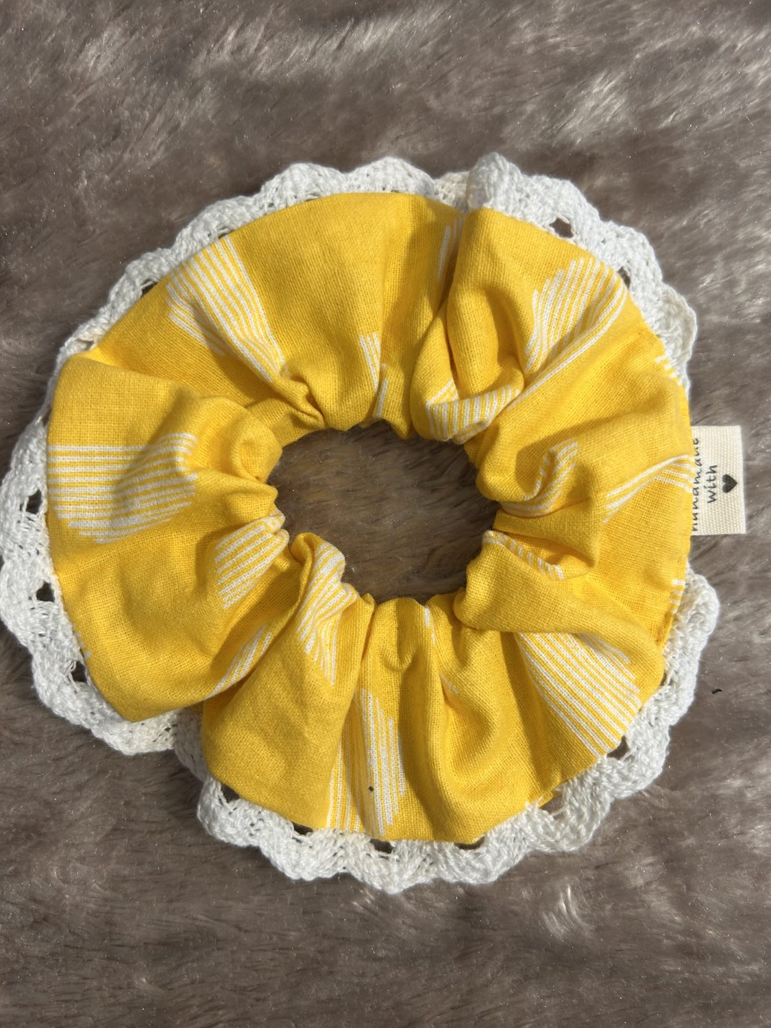 Busy Bee Scrunchies (set of 3) Busy Bee Scrunchies (set of 3)