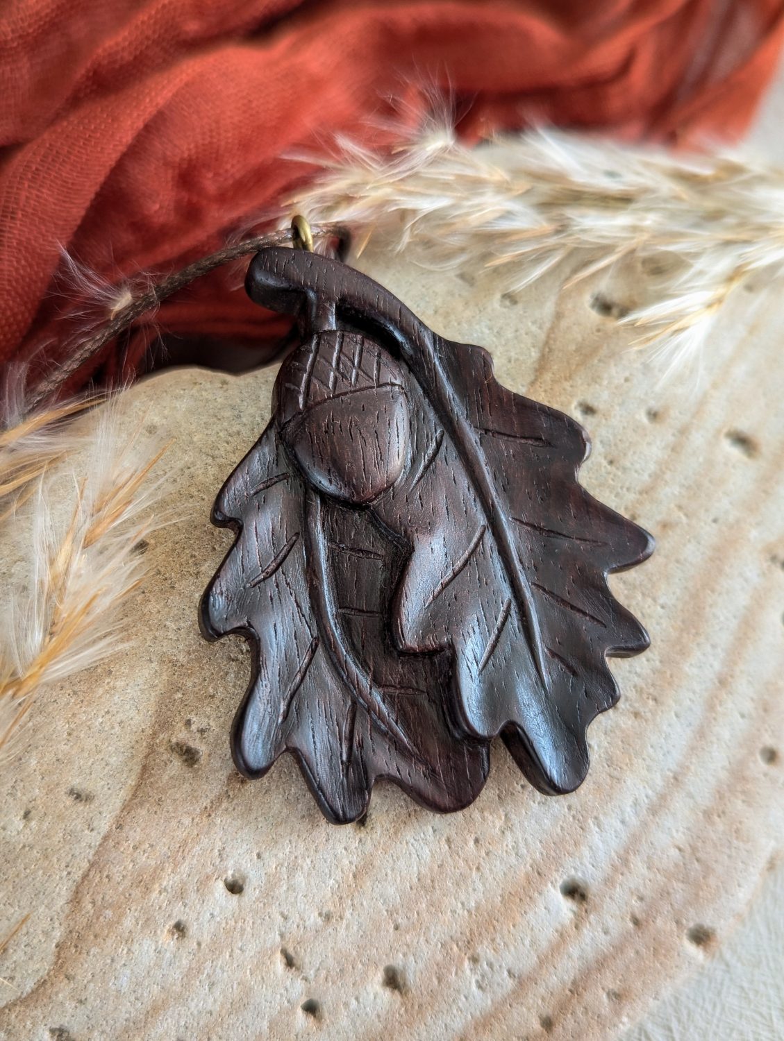 Oak leaves and acorn Oak leaves and acorn