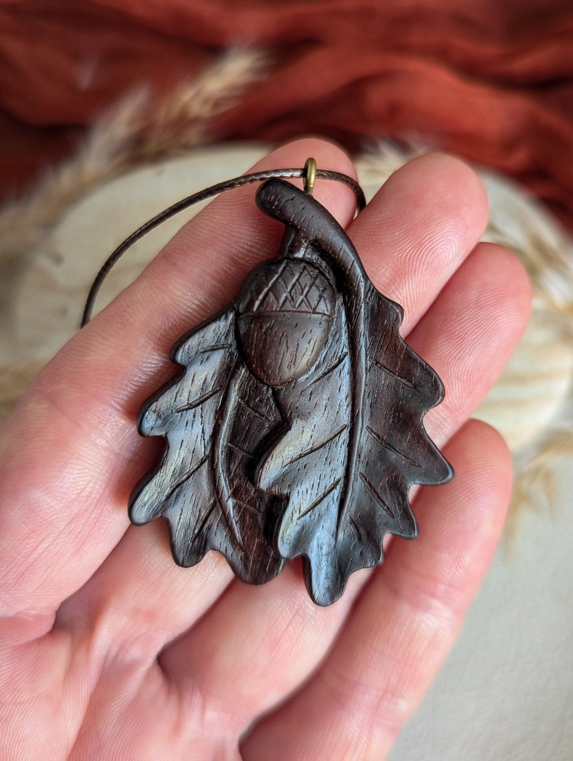 Oak leaves and acorn Oak leaves and acorn