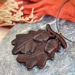 Oak leaves with two acorns 2 Oak leaves with two acorns 2