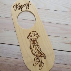 Door hanger sign with Hungarian message 1