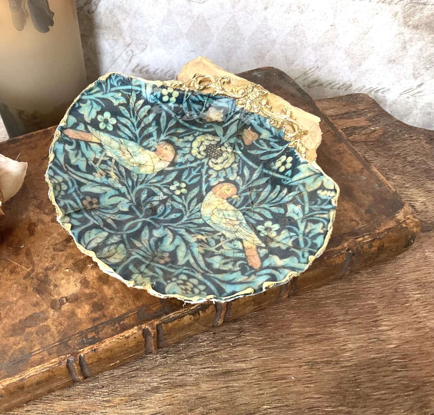 Shell Trinket Dish, William Morris Shell Trinket Dish, William Morris