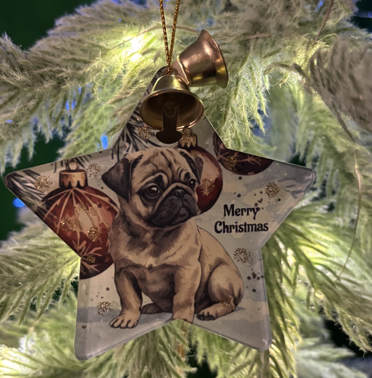 Christmas tree hanging star featuring a pug Christmas tree hanging star featuring a pug